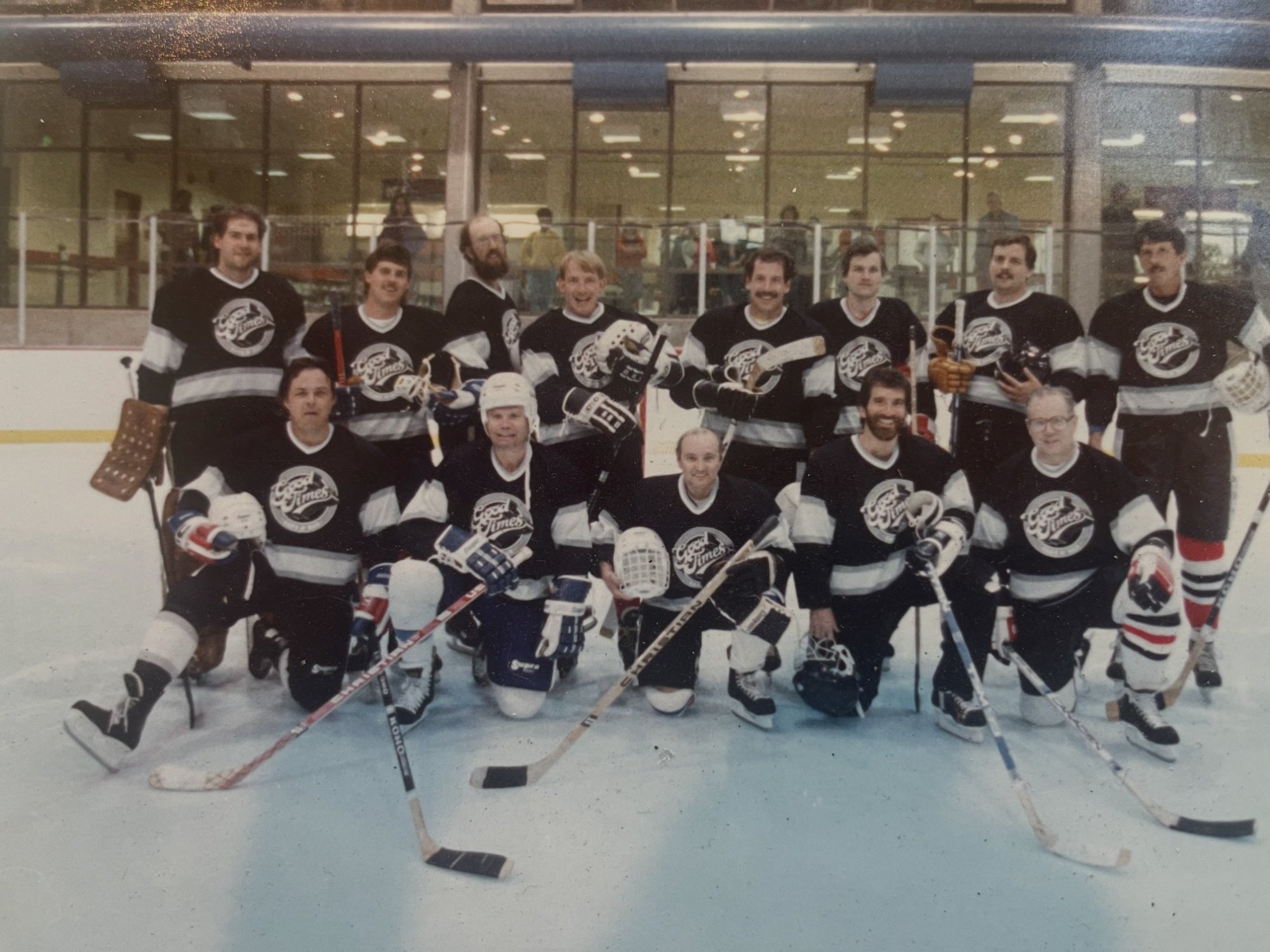 Hockey team photo